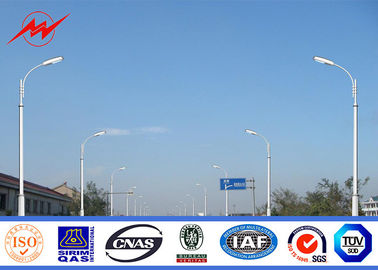 Cina Materiale d'acciaio di Palo galvanizzato pittura doppia 6M all'aperto Q234 del braccio per illuminazione della strada fornitore