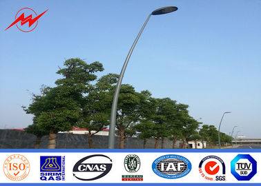 Cina Spessore dell'acciaio 3mm di altezza di pali di luce di posizione del sostegno di illuminazione di via singolo 6m fornitore