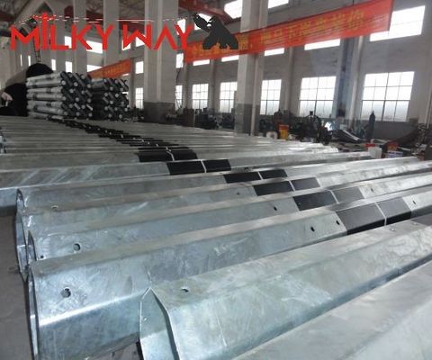Cina 9m-13m di acciaio tubolare a galvanizzazione a caldo fornitore