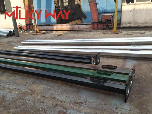Qualità  Hot Dip Galvanization Steel Power Pole Offering Tolerance Of Dimension Plus Minus Two Percent And Fifteen Years Warrently For Safety Fabbrica