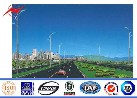 il sostegno doppio di spessore di 5mm 2.75mm ha galvanizzato Palo d'acciaio per la luce di via
