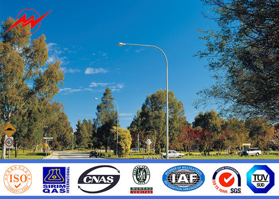 Polvere che ricopre la sezione d'acciaio di Palo galvanizzata 3.75mm uno per illuminazione della plaza