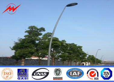 Iluminazione pubblica pali galvanizzata 28m all'aperto dei pali di illuminazione con il collare della superficie di bianco