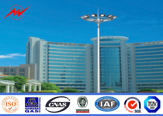 Alta torre del faro all'aperto del sistema di illuminazione dell'albero dello stadio anticorrosivo Ower con la scala rampicante