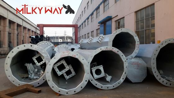 Palo in acciaio da 3,5m-15m per illuminazione stradale con opzioni coniche e poligonali