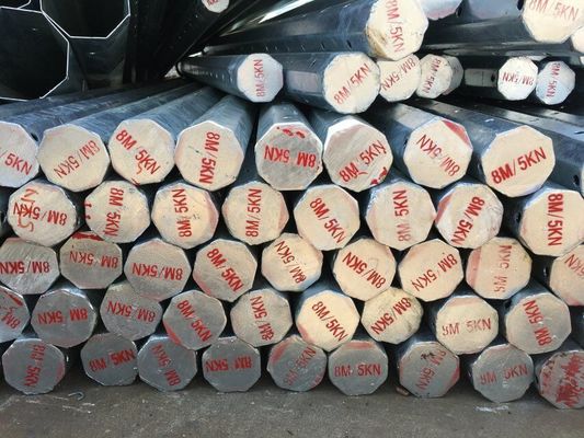 Polo di alimentazione in acciaio ad alta resistenza S500MC con superficie galvanizzata a caldo e bulloni fissati in acciaio inossidabile per reti elettriche
