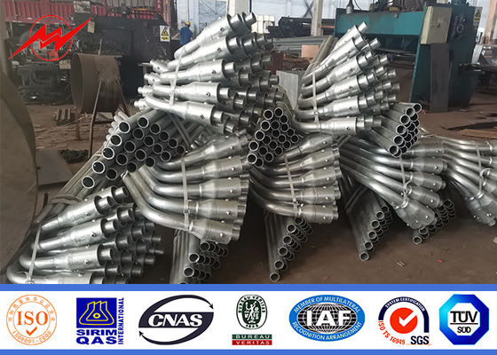 6m di lampioni solari con luminosità 90-100lm/W e protezione IP65